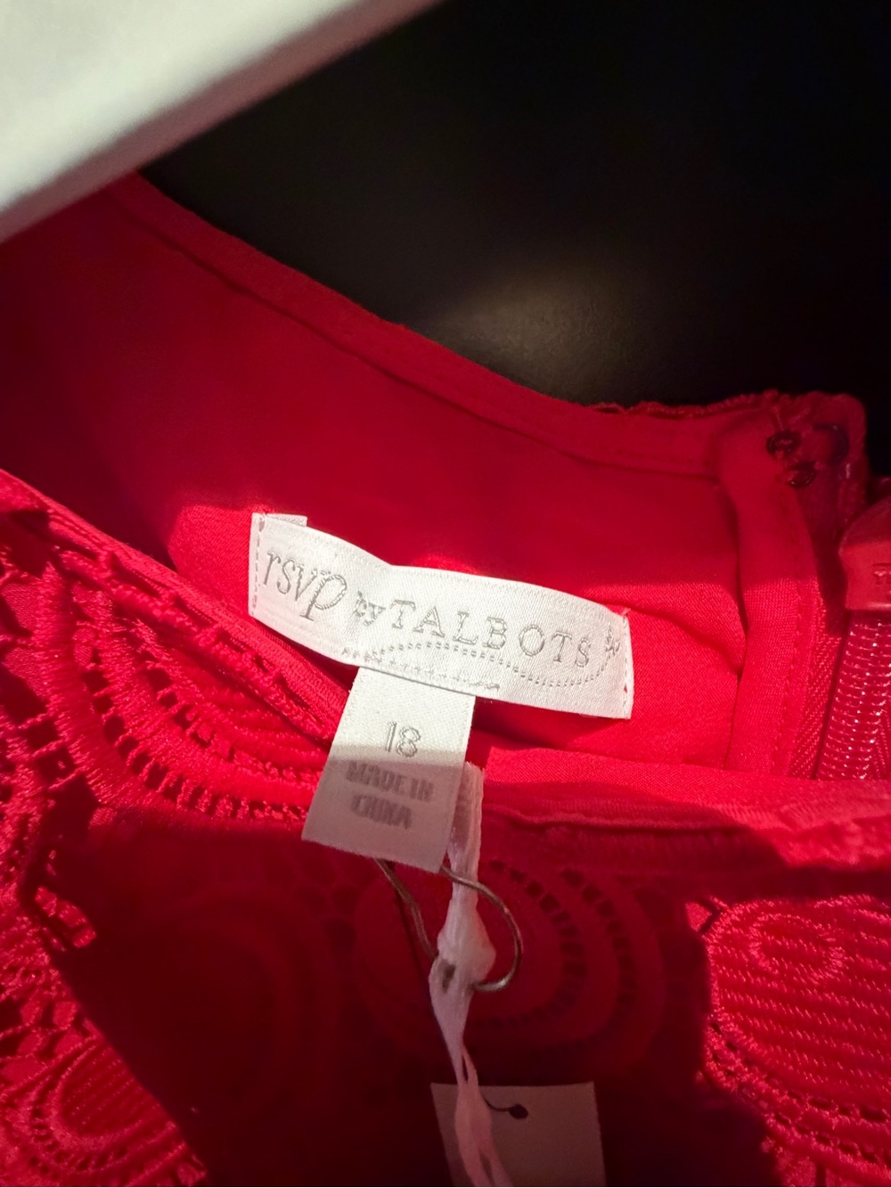 Women’s RSVP by Talbots Red Lace Blouse Scalloped Hem Lined Formal Top NWT sz 18 - Picture 3 of 5